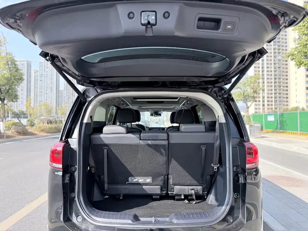 GAC Motor Trumpchi M8 2022 — фото 14