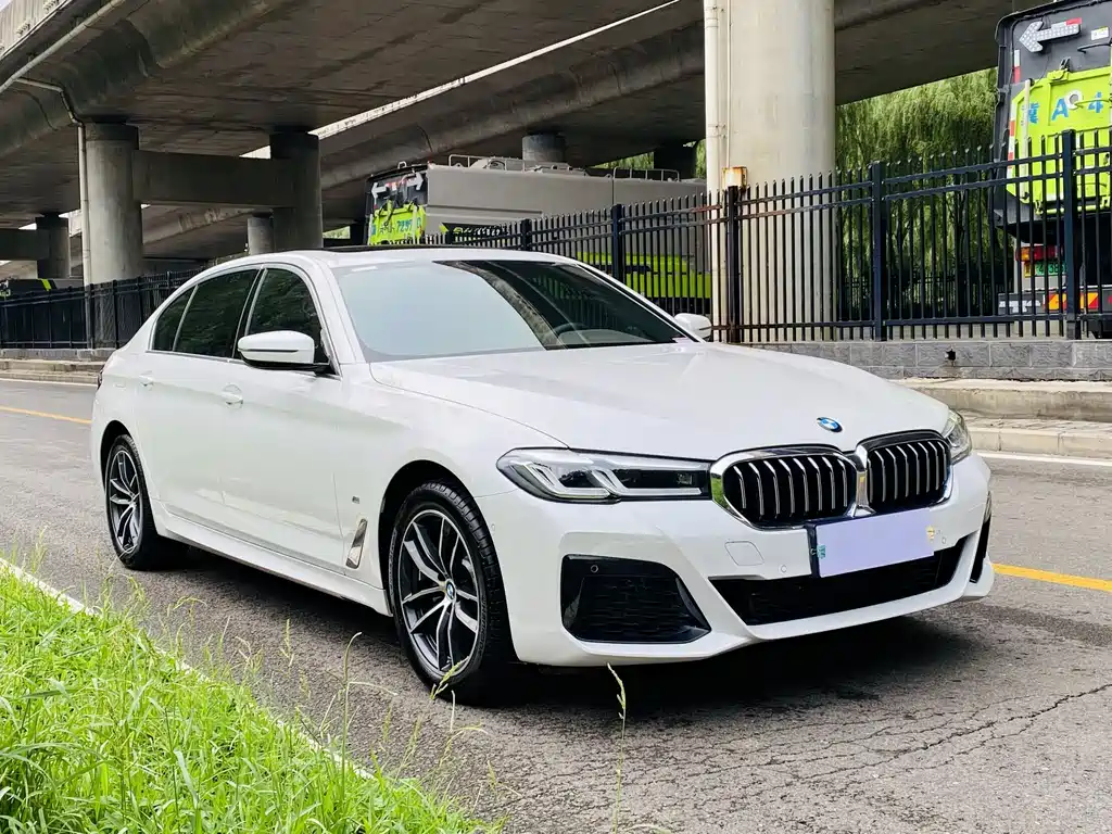 BMW 5 Series 2024