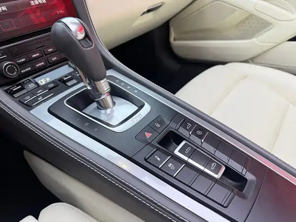 Porsche 718 2016