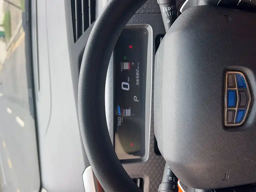 Geely Vision X1 2018