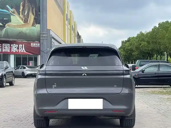 Li Auto L6 2024