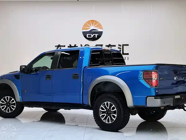 Ford F-150 Raptor 2015