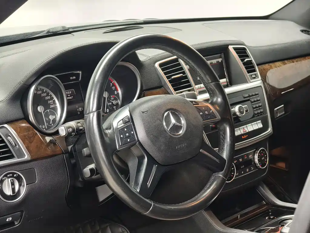 Mercedes-Benz GL-Class 2015 — фото 9