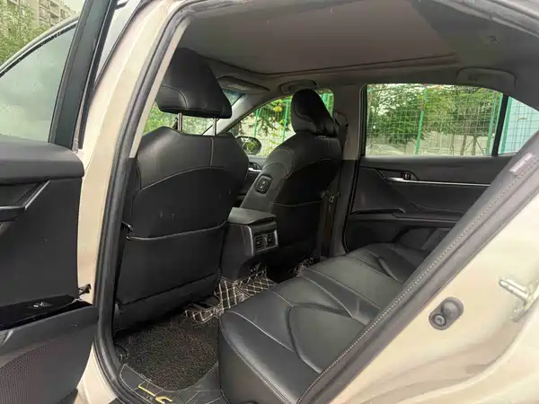 Toyota Camry 2019