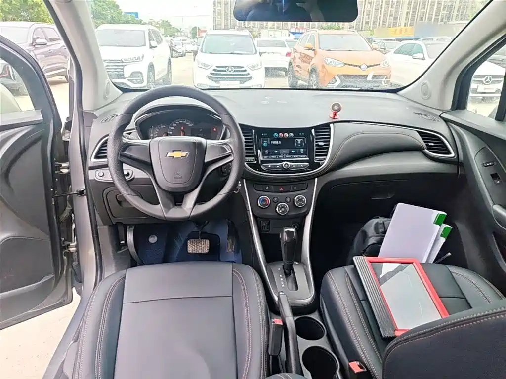 Chevrolet Trax 2018 — фото 10