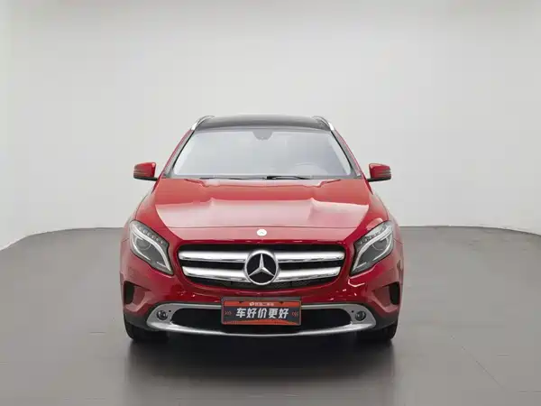 Mercedes-Benz GLA 2015