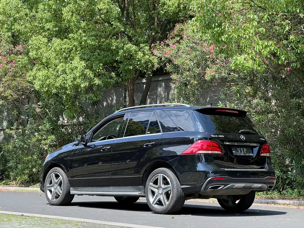 Mercedes-Benz GLE 2017 — фото 11