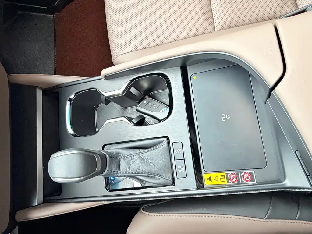 Lexus ES 2025 — фото 17
