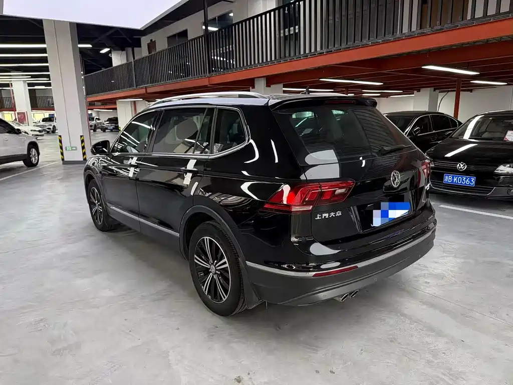 Volkswagen Tiguan L 2021 — фото 15