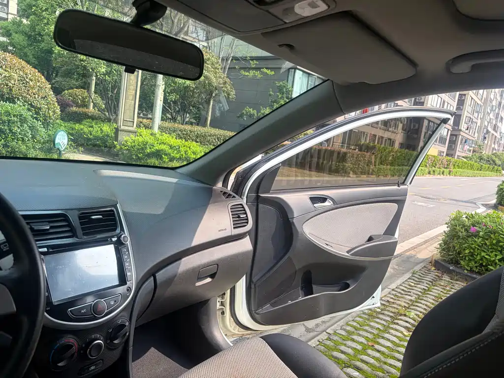 Hyundai Ruiyi 2015 — фото 15