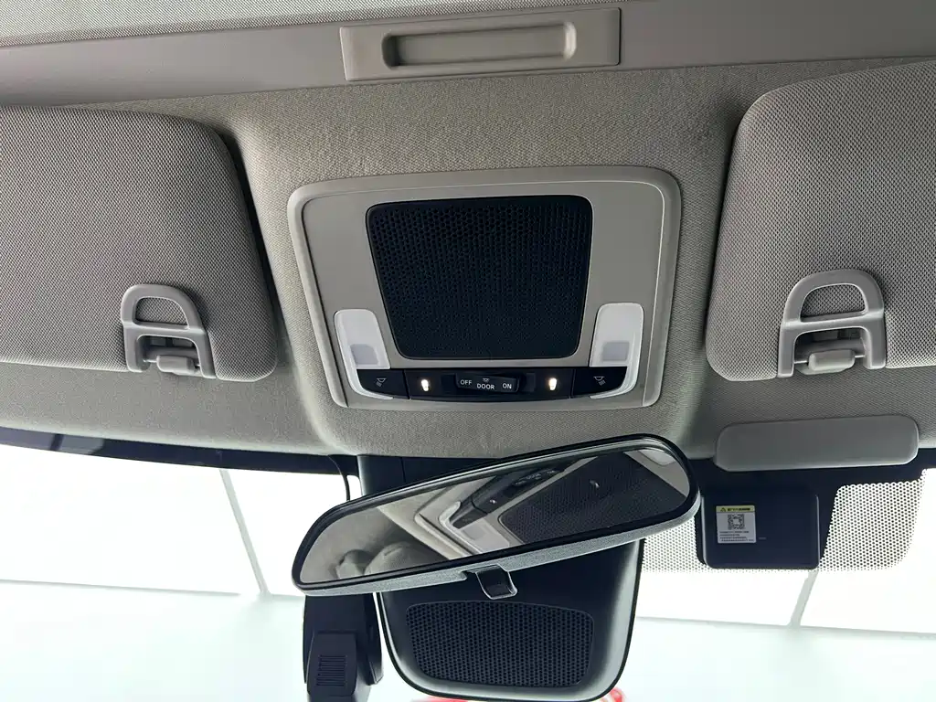 Honda Vezel 2023 — фото 13