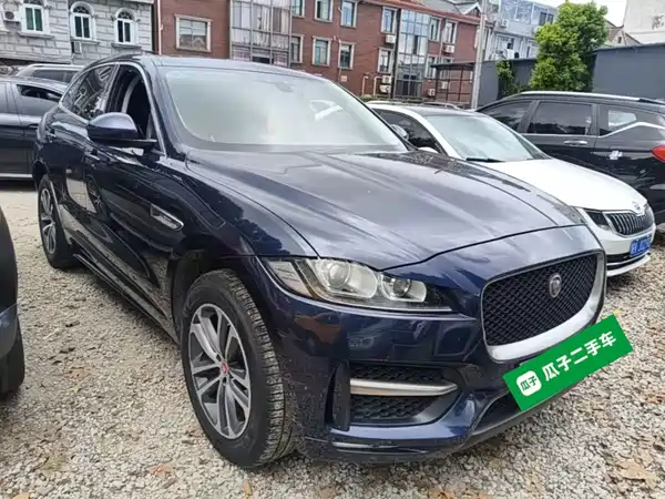 Jaguar F-PACE 2017