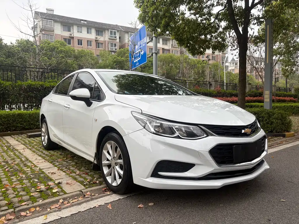 Chevrolet Cruze 2018 — фото 3