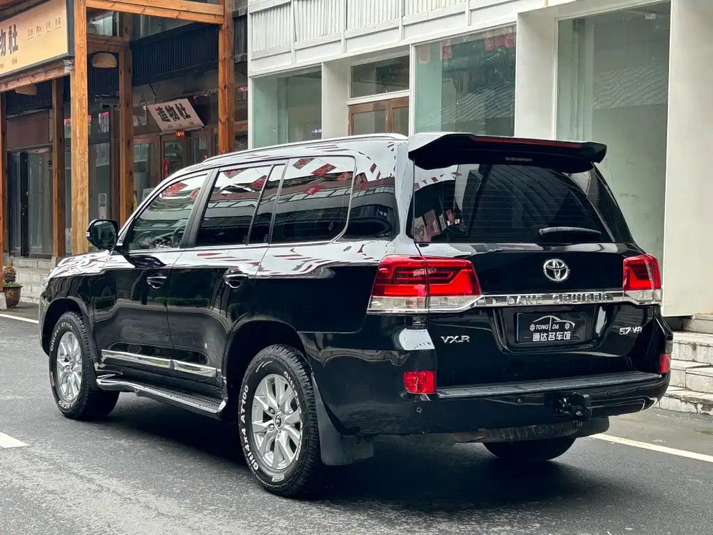 Toyota Land Cruiser 2020 — фото 23
