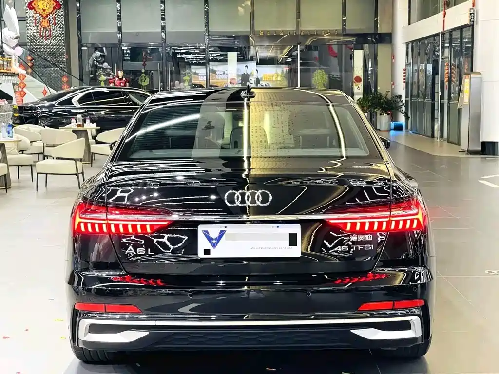 Audi A6L 2023 — фото 14