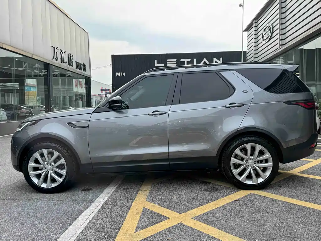 Land Rover Discovery 2025 — фото 17