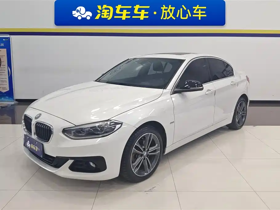 BMW 1 Series 2018 — фото 1