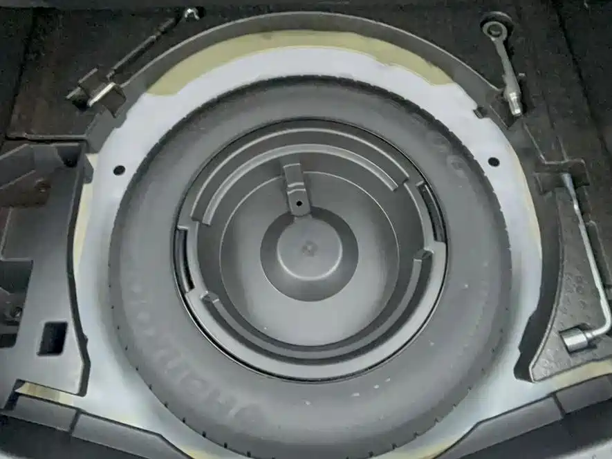 Mazda CX-4 2023 — фото 16