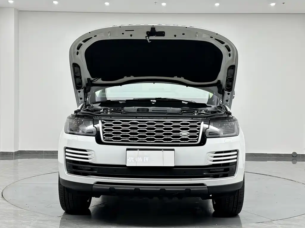 Land Rover Range Rover 2021 — фото 26