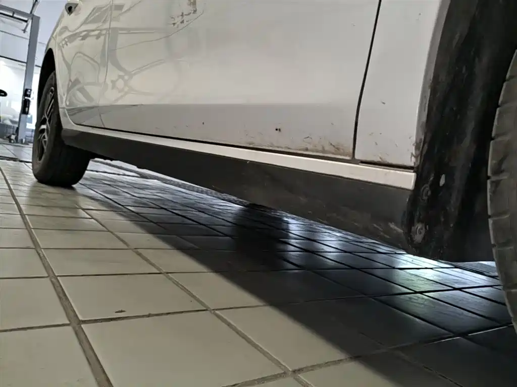 BYD Seal 05 DM-i 2025 — фото 21