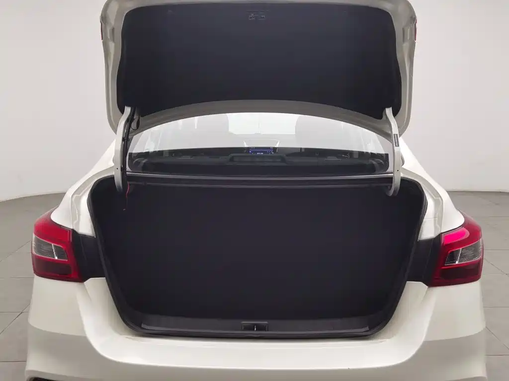Nissan Sylphy 2025 — фото 16
