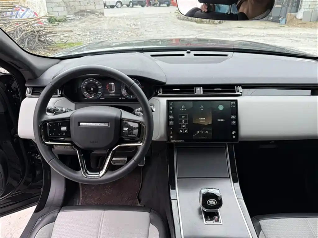 Land Rover Velar 2024 — фото 8