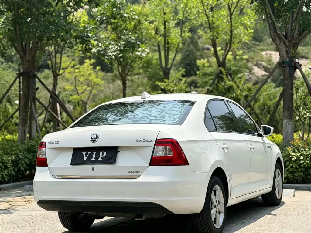 Skoda Rapid 2013