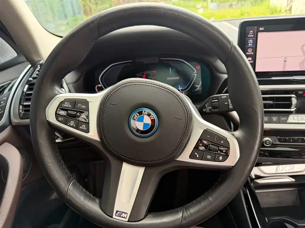 BMW iX3 2022 — фото 19
