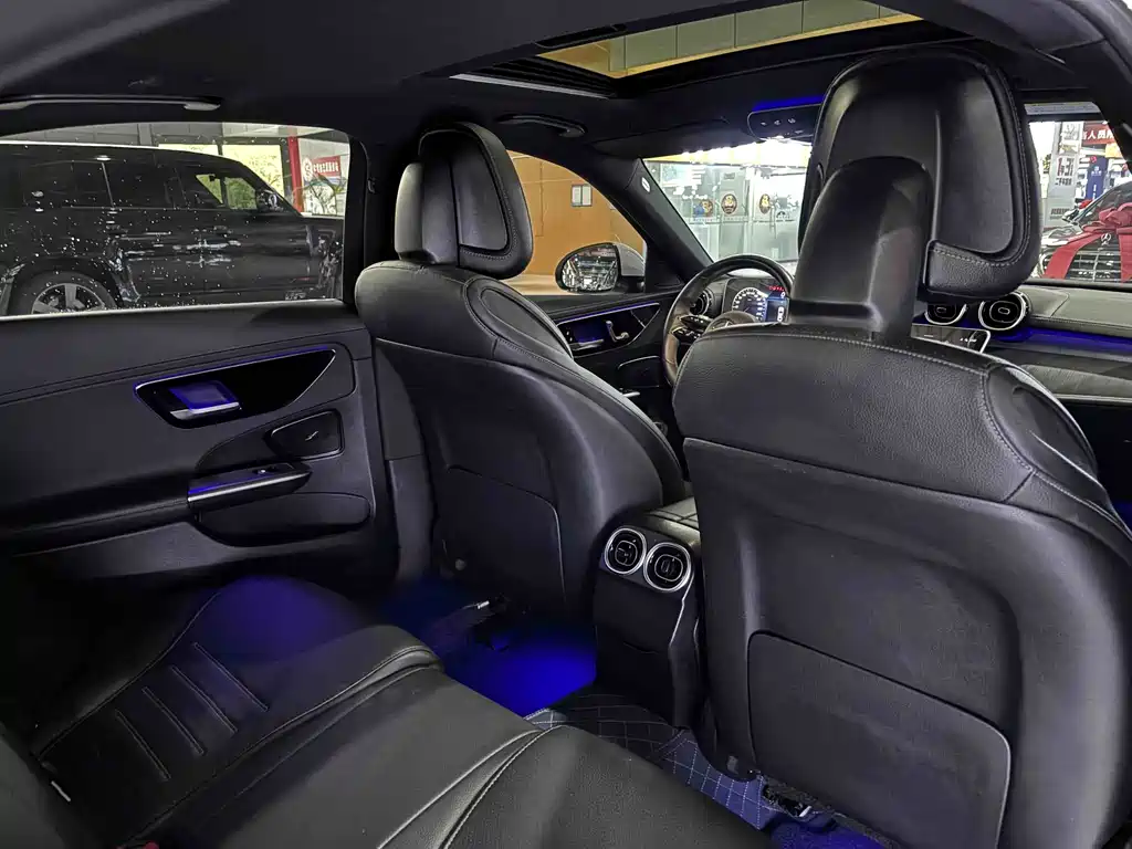 Mercedes-Benz C-Class 2022 — фото 9