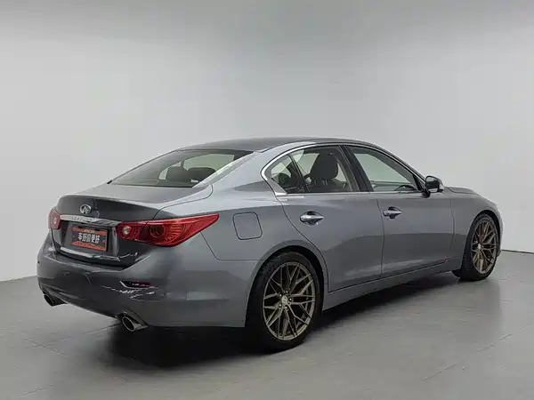 Infiniti Q50 2017