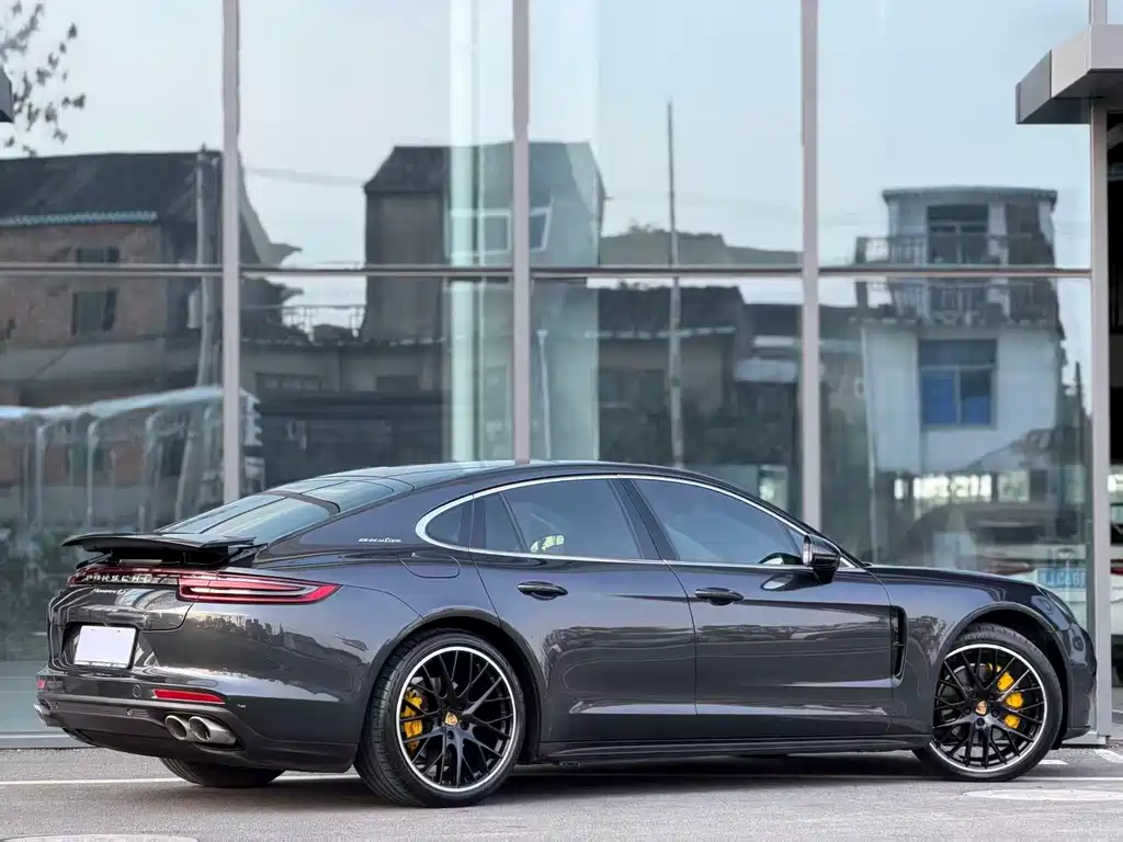 Porsche Panamera 2018 — фото 4