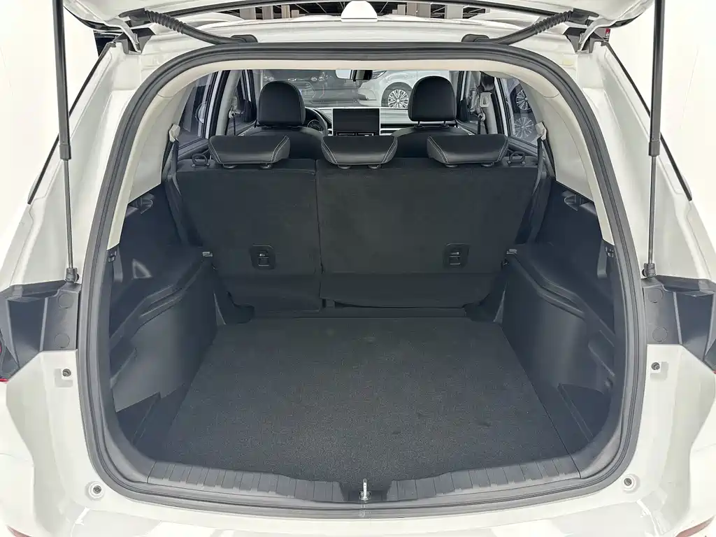Haval M6 2023 — фото 17