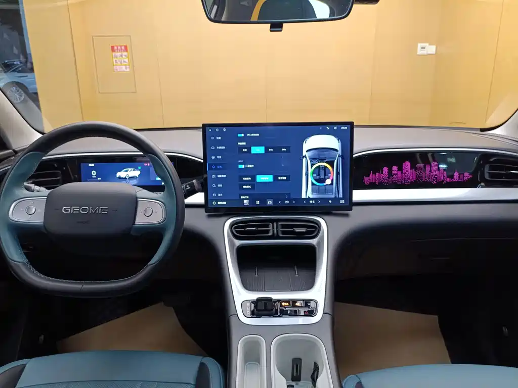 Geely Galaxy Starwish 2025 — фото 19