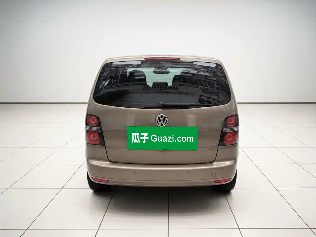 Volkswagen Touran 2015 — фото 3