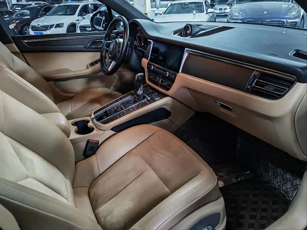 Porsche Macan 2019 — фото 5