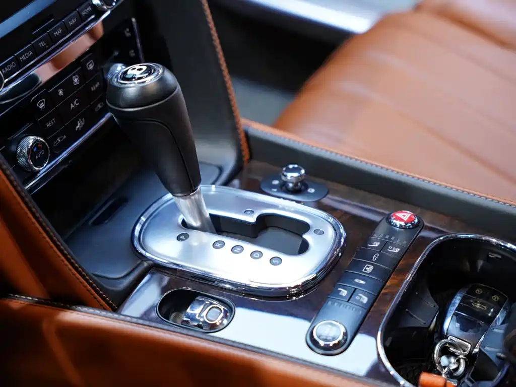 Bentley Flying Spur 2014 — фото 24