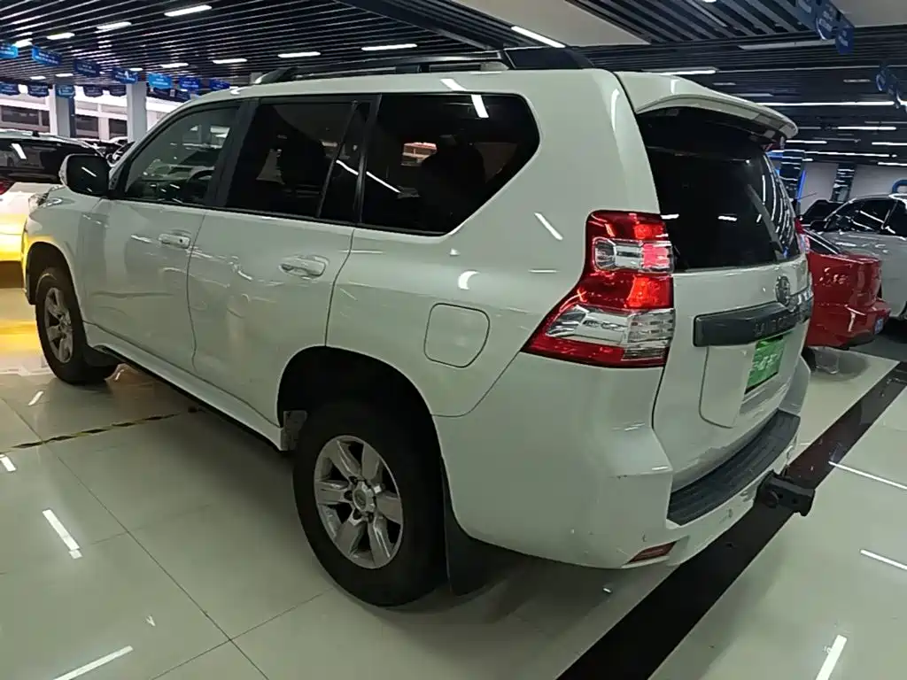 Toyota Prado 2017 — фото 5