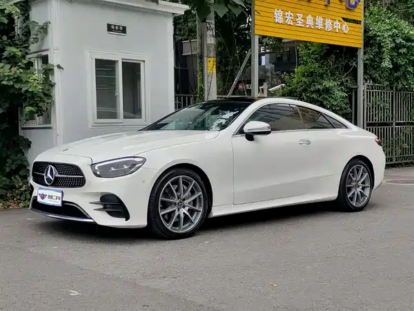 Mercedes-Benz E-Class 2021