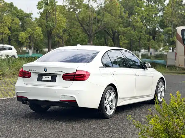 BMW 3 Series 2017