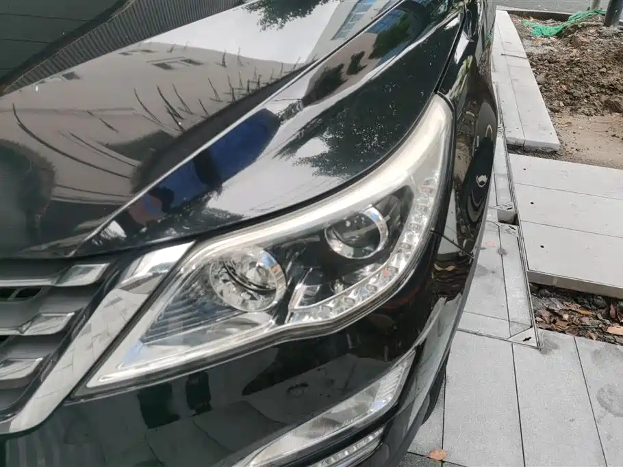 Baojun 560 2015