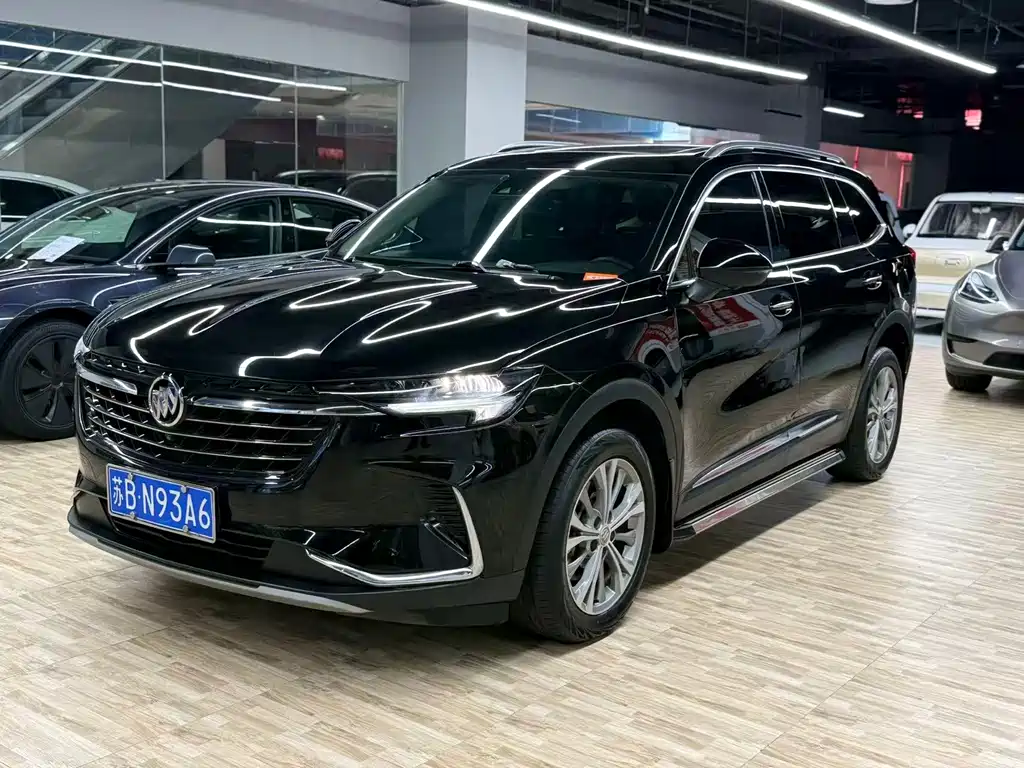 Buick Envision Plus 2023 — фото 1