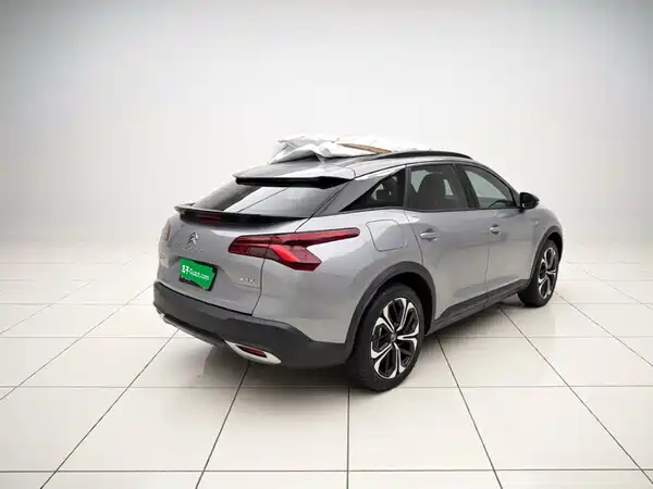 Citroën Versailles C5 X 2024