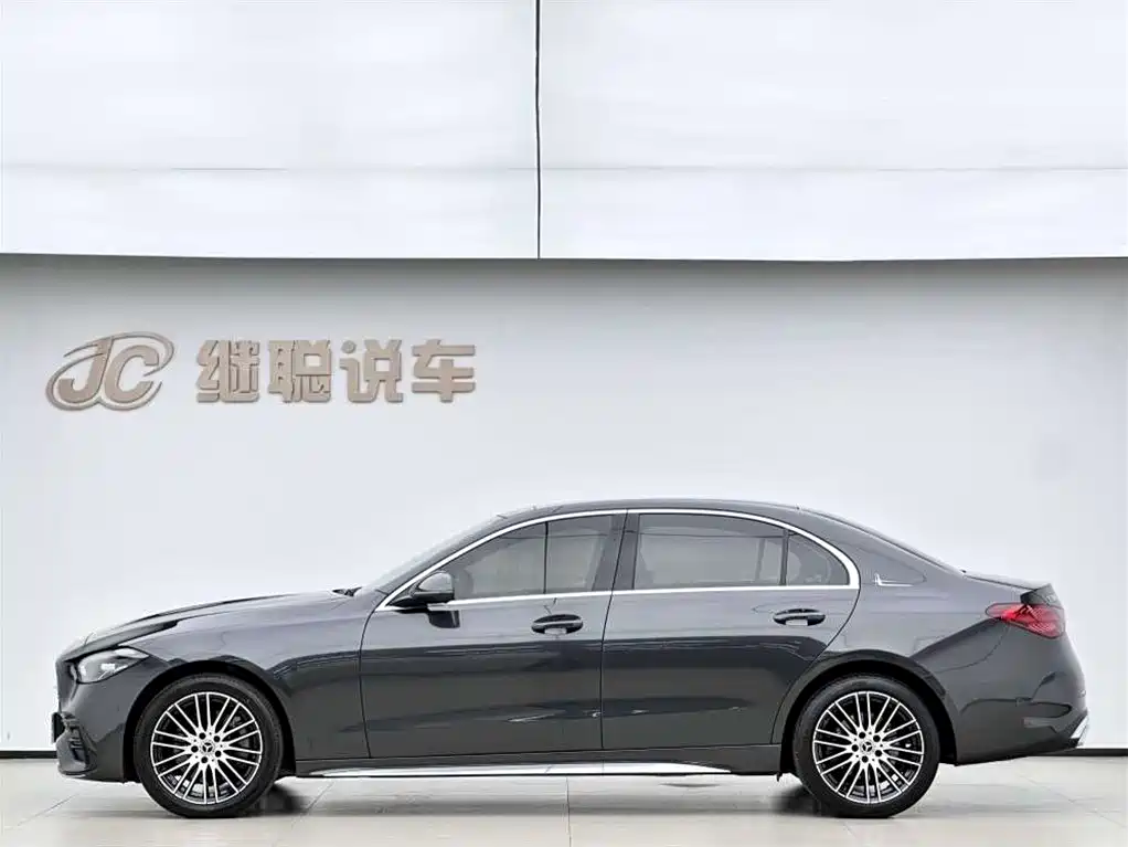 Mercedes-Benz C-Class 2022