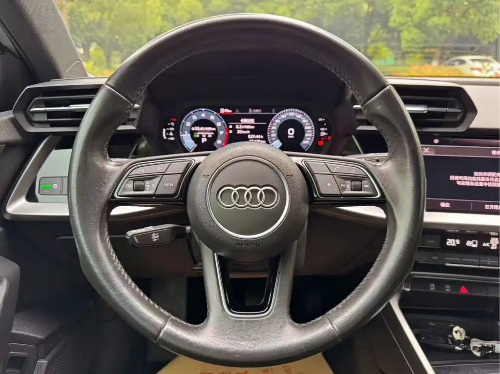 Audi A3 2021 — фото 13