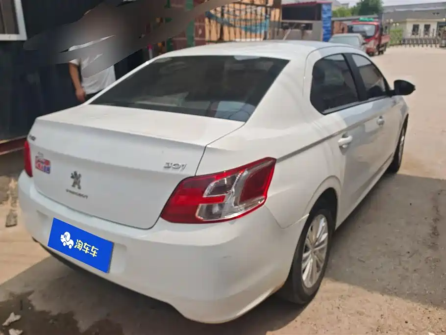 Peugeot 301 2017