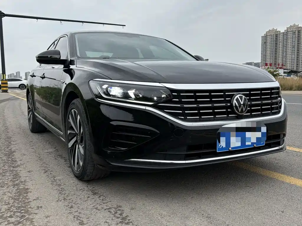 Volkswagen Passat 2023