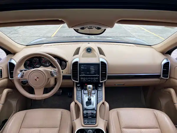 Porsche Cayenne 2011