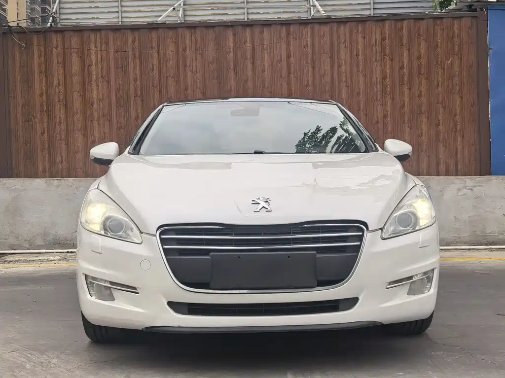 Peugeot 508 2014 — фото 2