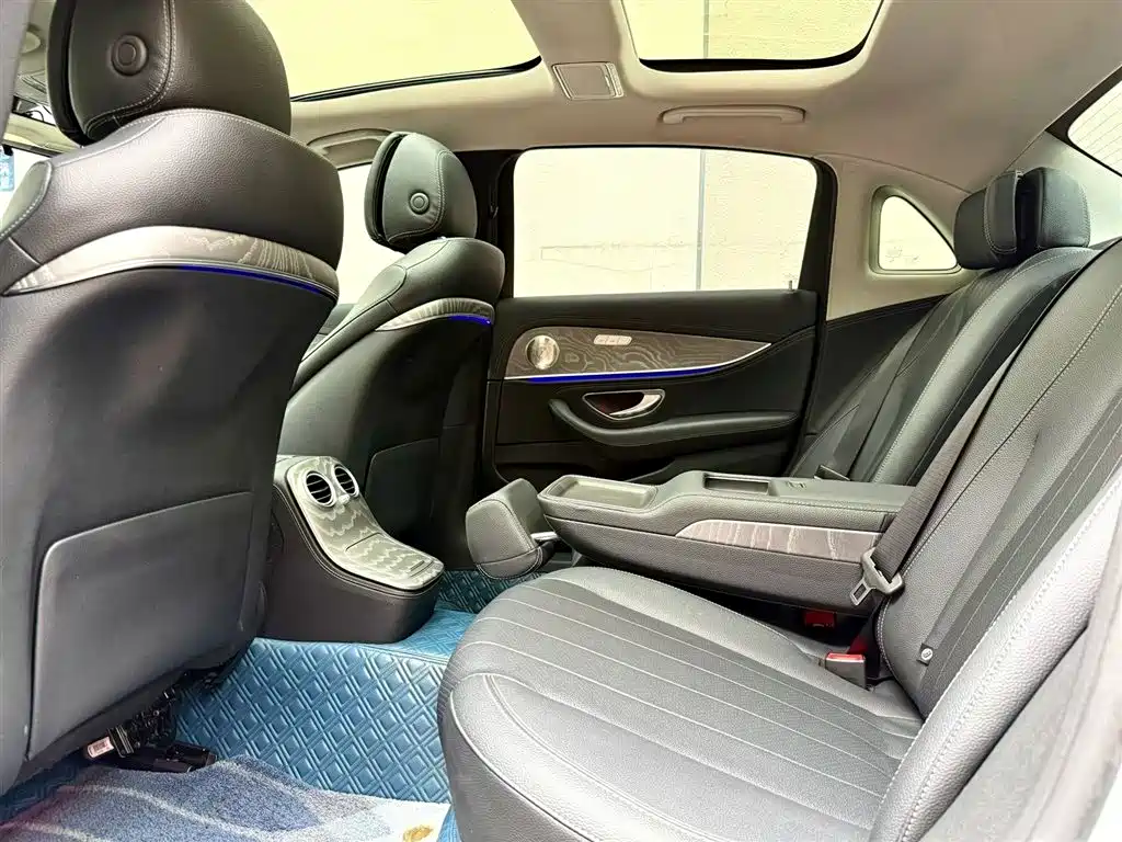 Mercedes-Benz E-Class 2020 — фото 4