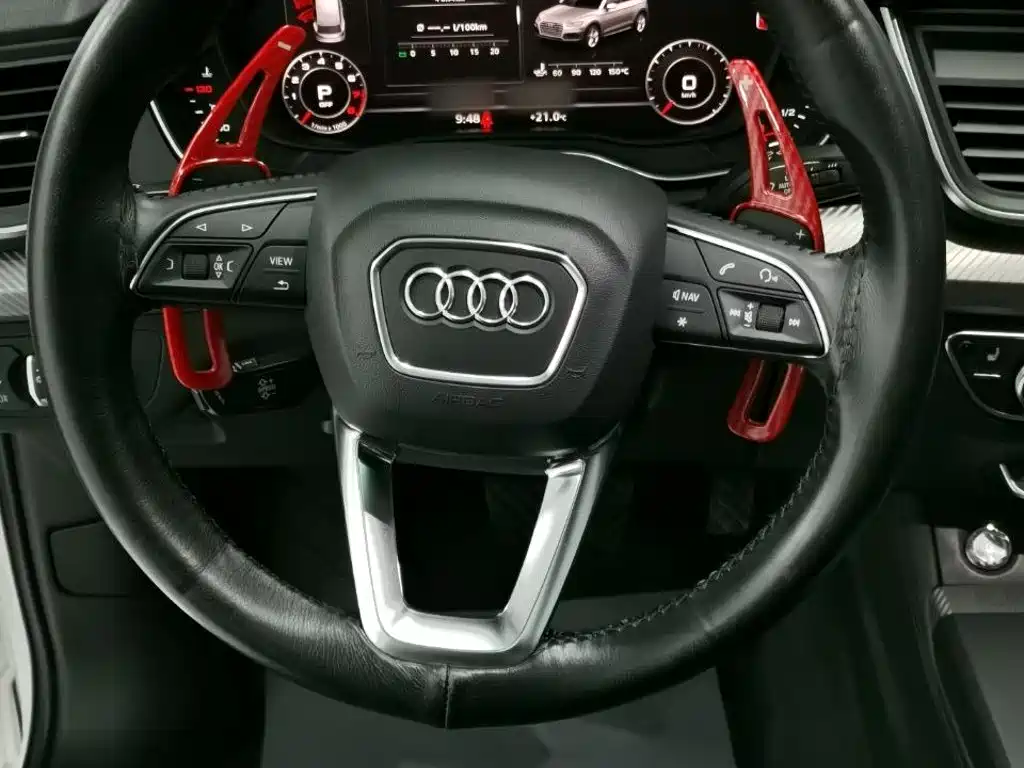 Audi Q5L 2019 — фото 11